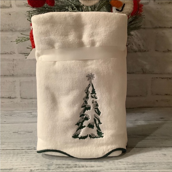 KASSATEX 2pk Embroidered Tree Christmas Hand Towels - Picture 3 of 3